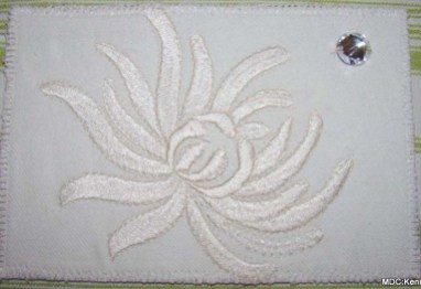 Maureen Curlewis, Chrysanthemum on cotton twill